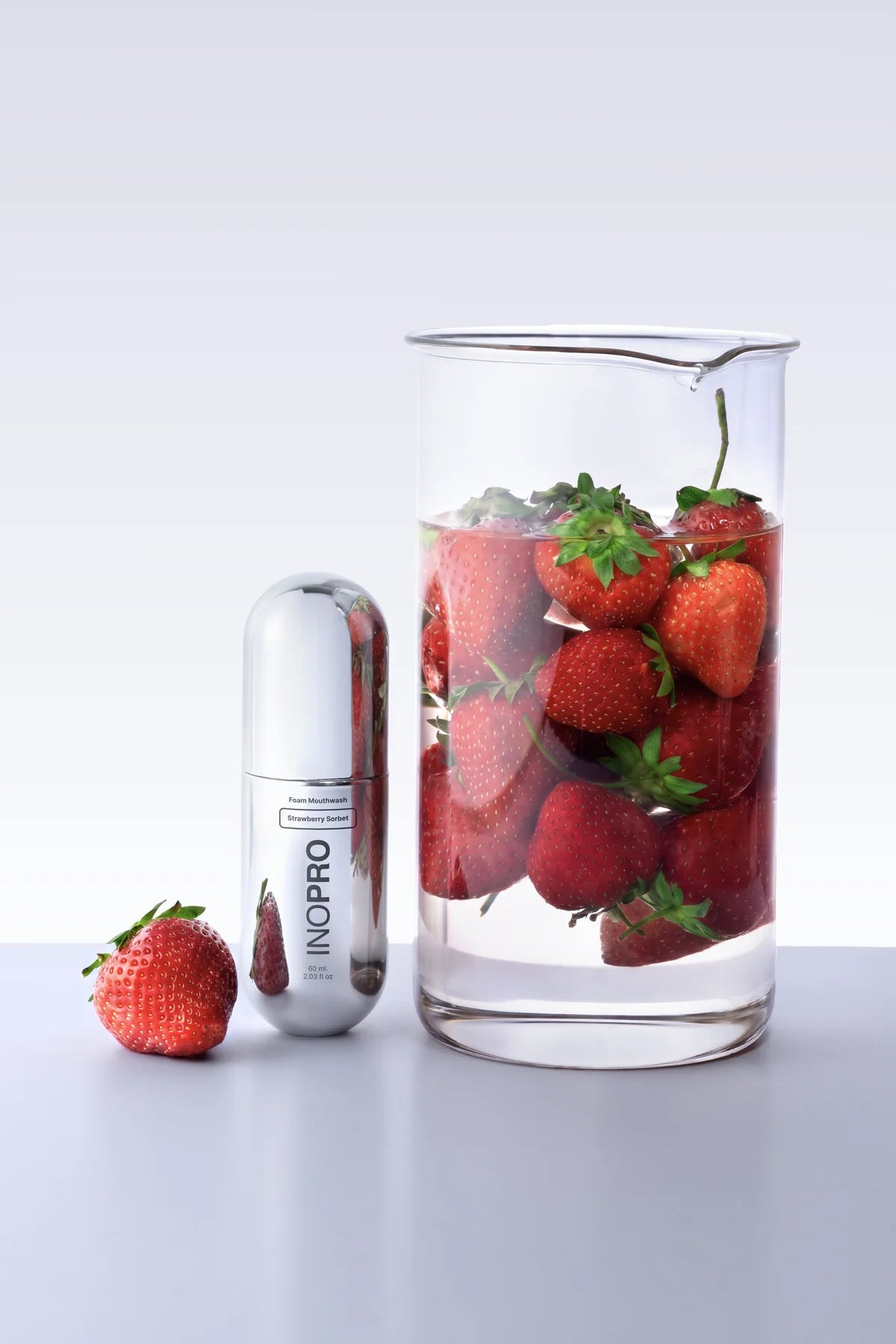 Strawberry Sorbet foam mouthwash with strawberries